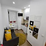 Queiros, 6 아파트 *
