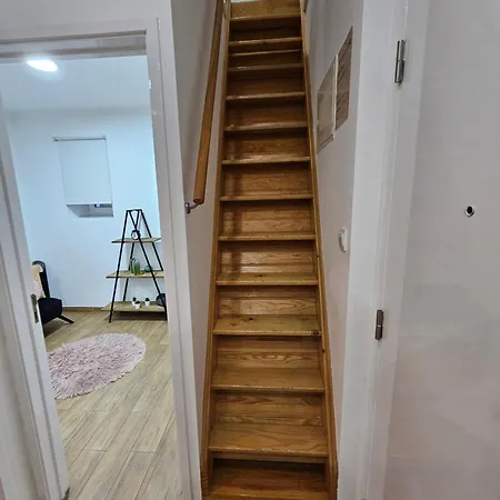 Queiros, 6 * Lisboa